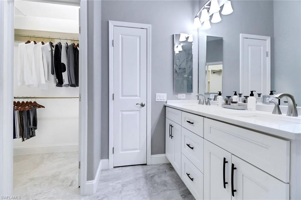 Bathroom, Dual Sink Vanities, Interior, Marble