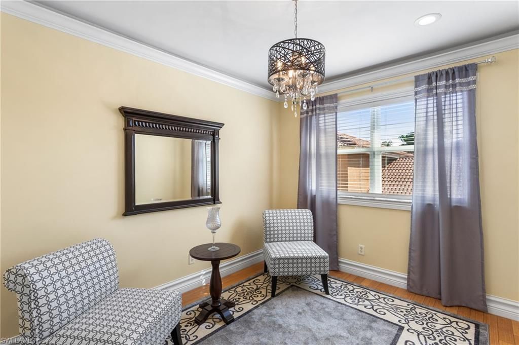 Chandelier, Interior, Recessed Lighting, Wood Texture Flooring