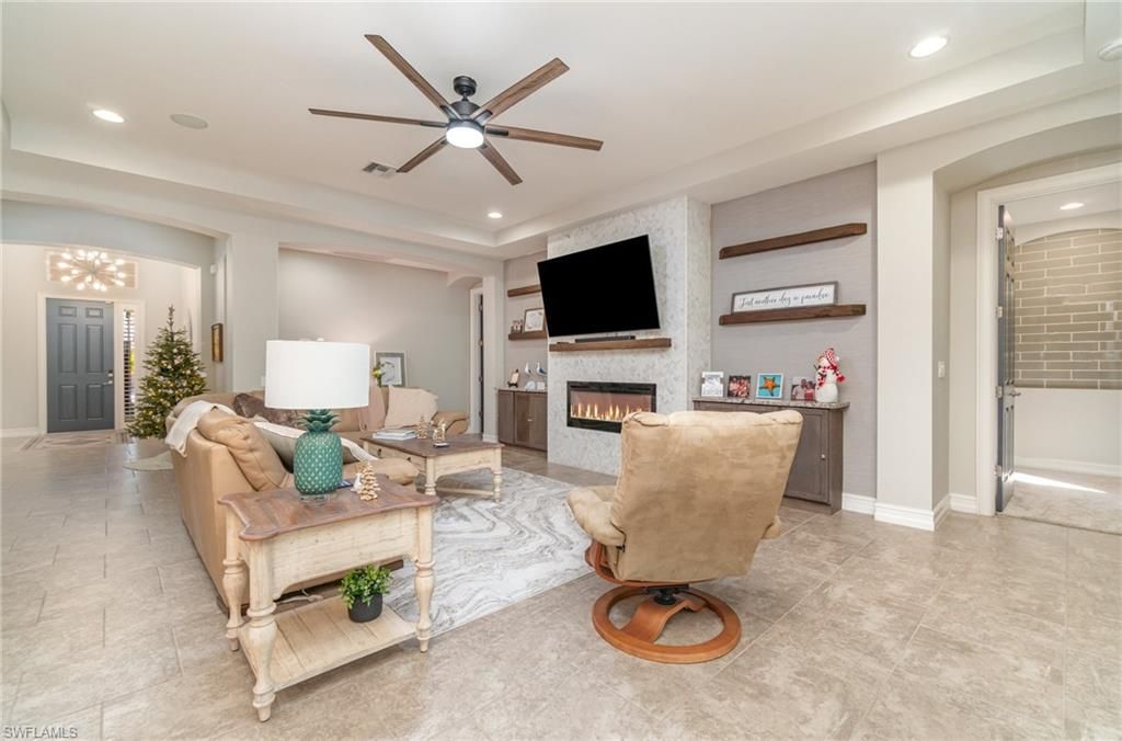 Fireplace, Interior, Living room, Recessed Lighting