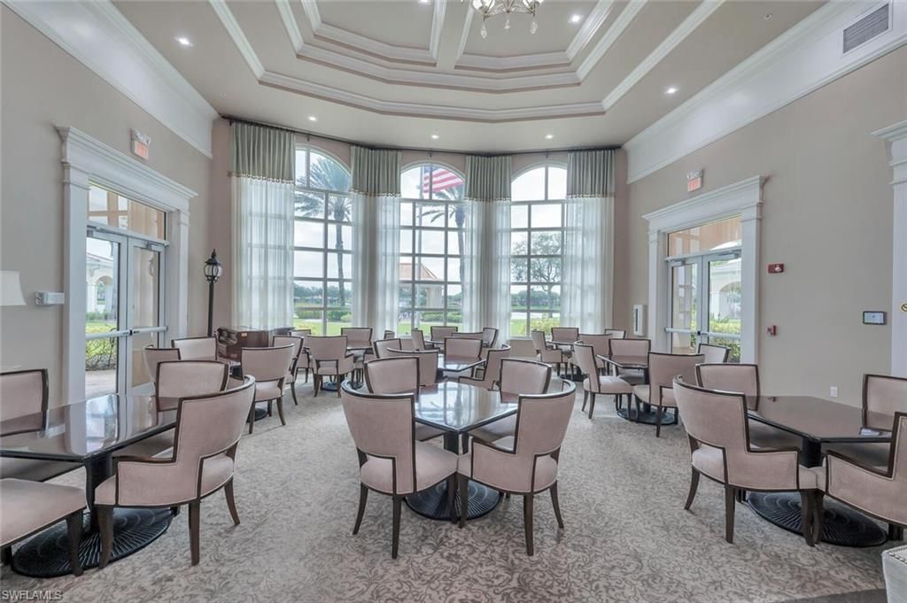Dining room, Interior, Recessed Lighting