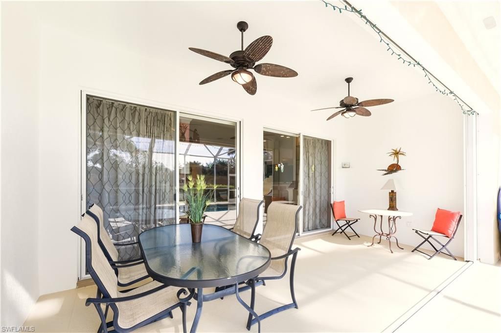 Dining room, Interior