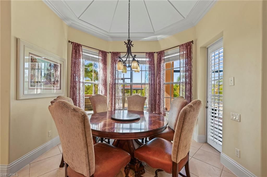 Dining room, Interior, Pendant Lights