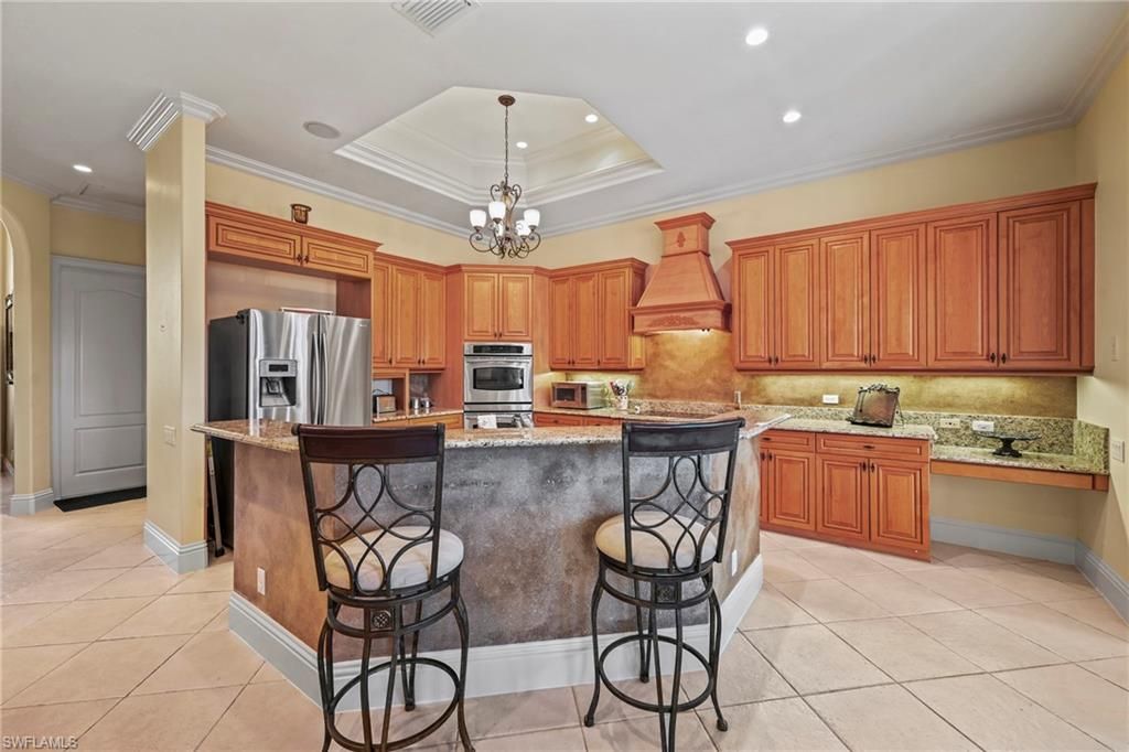 Chandelier, Interior, Kitchen, Recessed Lighting, Stainless Steel Appliances