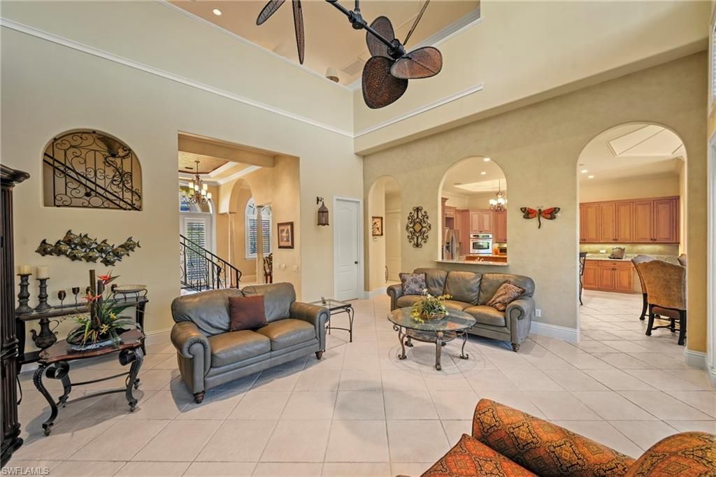 Interior, Living room, Pendant Lights, Recessed Lighting