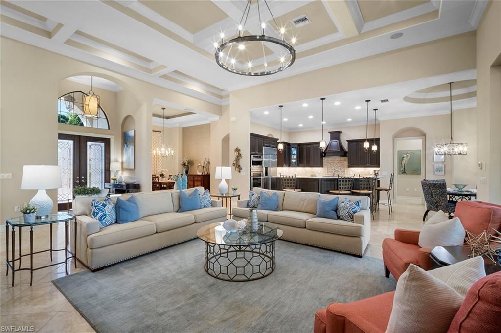 Chandelier, Dining room, Interior, Kitchen, Living room, Pendant Lights, Recessed Lighting, Stainless Steel Appliances