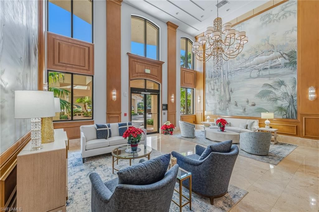 Chandelier, Interior, Living room