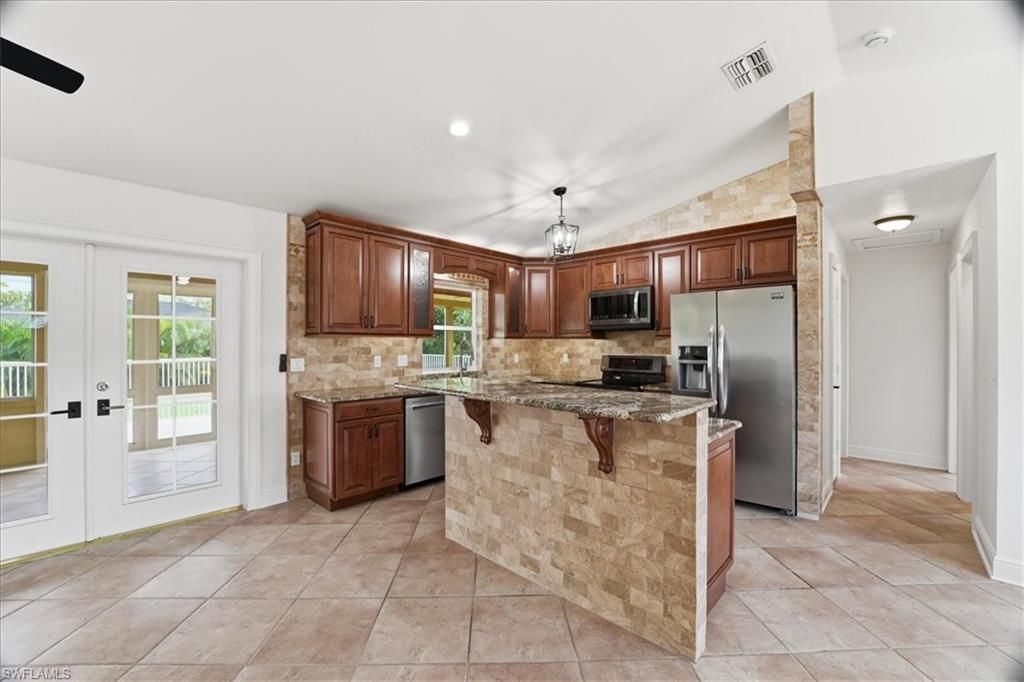 Interior, Kitchen, Pendant Lights, Recessed Lighting, Stainless Steel Appliances