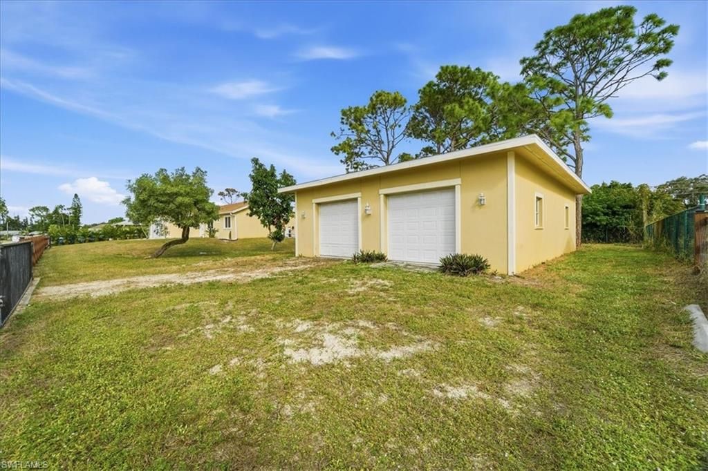 Backyard, Detached Garage, Exterior
