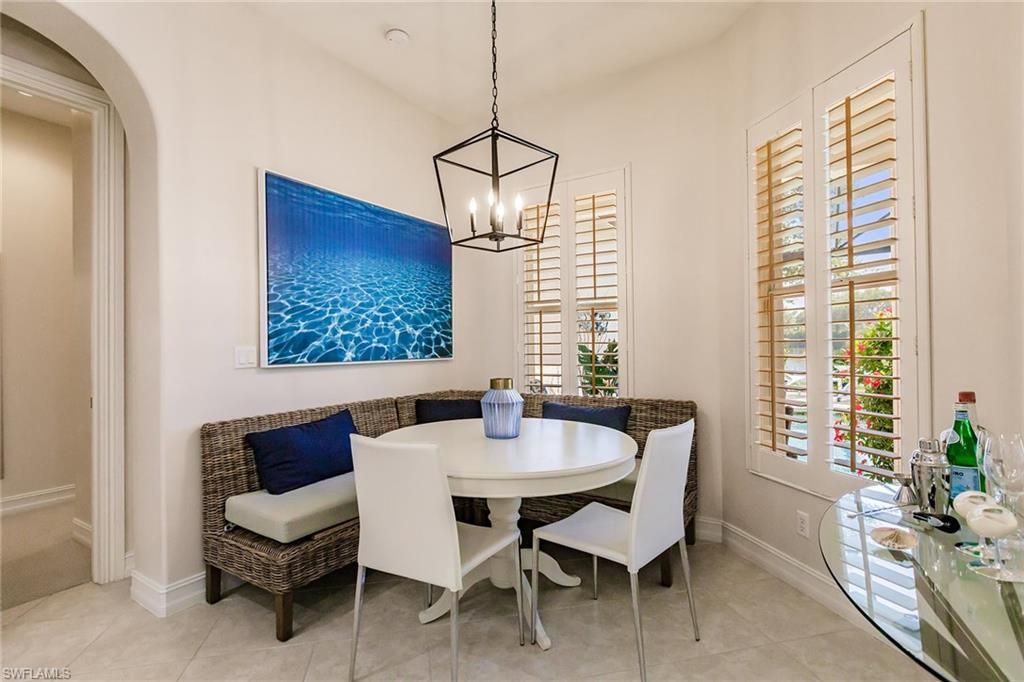 Dining room, Interior, Pendant Lights