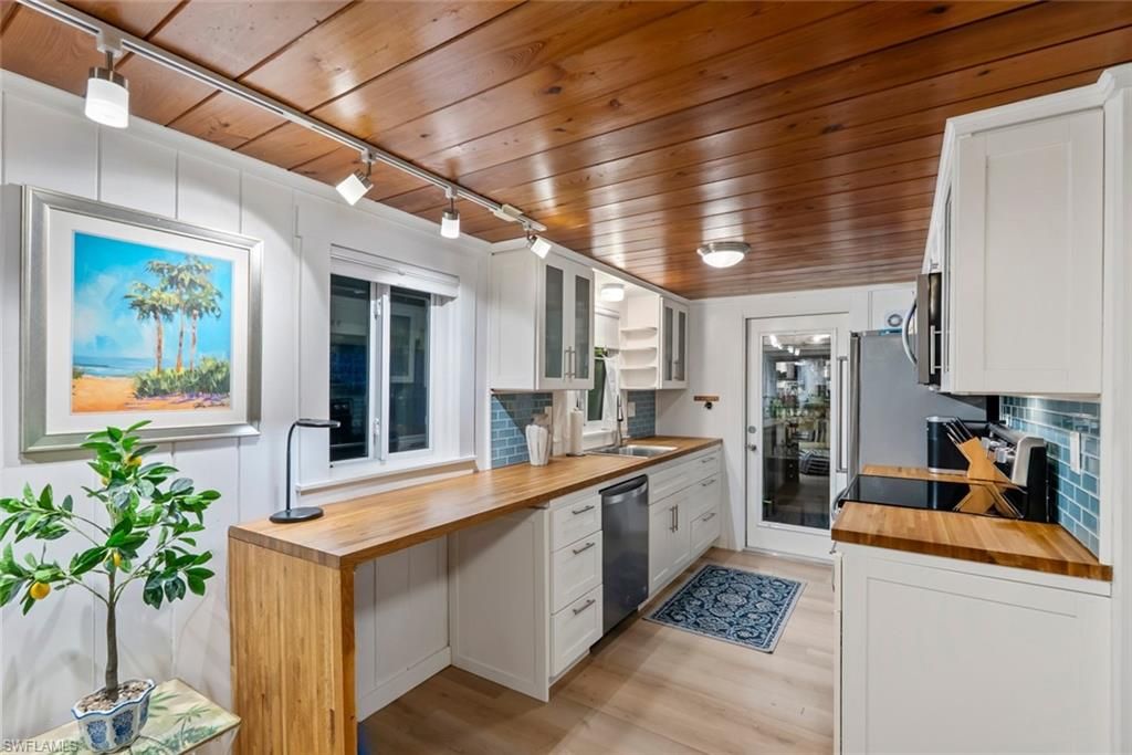 Interior, Kitchen, Wooden Ceilings, Wood Texture Flooring