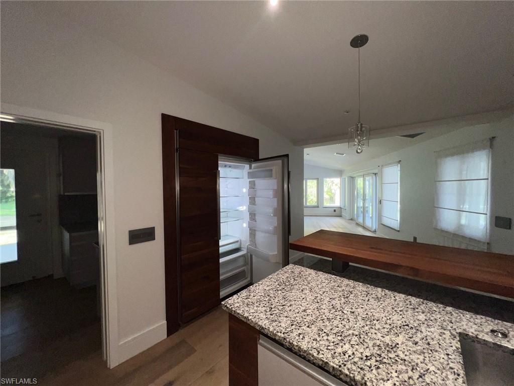 Interior, Pendant Lights, Recessed Lighting, Wood Texture Flooring