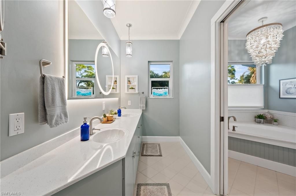 Bathroom, Chandelier, Interior, Pendant Lights