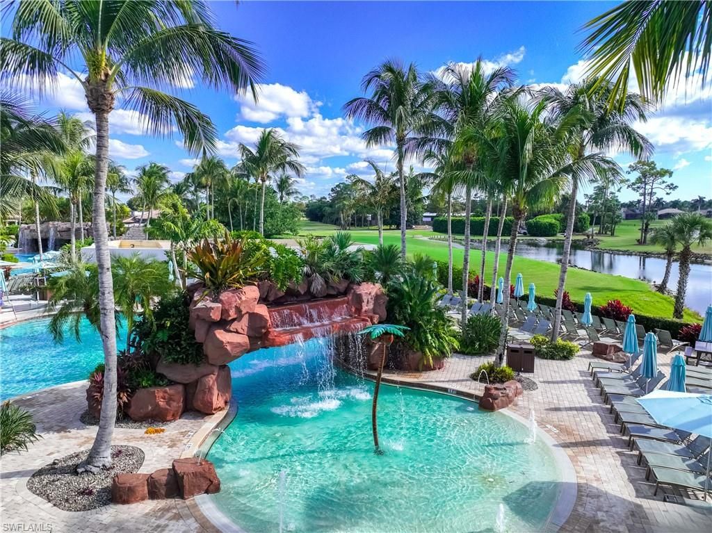 Exterior, Pool, Water