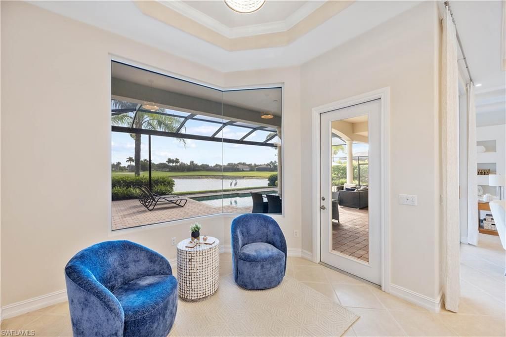 Interior, Sun Room, Water