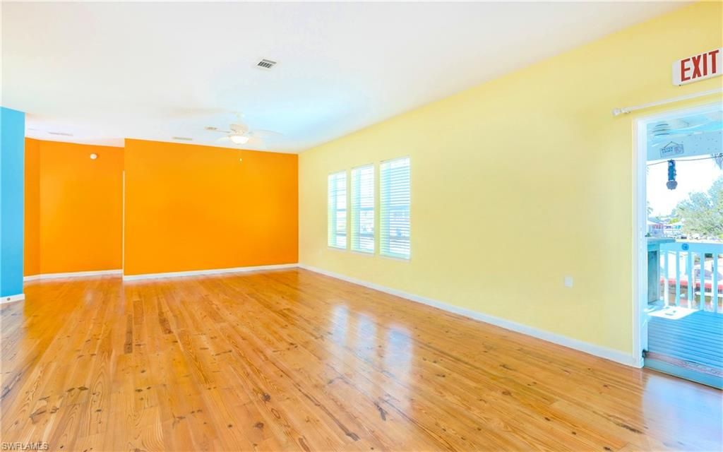 Empty room, Interior, Wood Texture Flooring