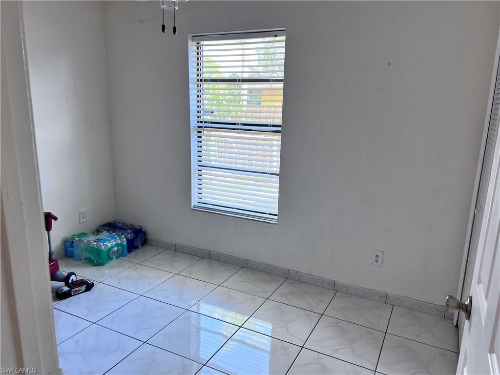Empty room, Interior, Marble