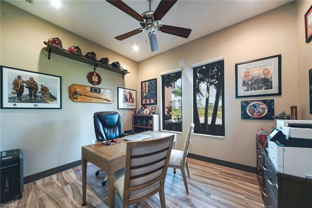 Home Office, Interior, Recessed Lighting, Wood Texture Flooring