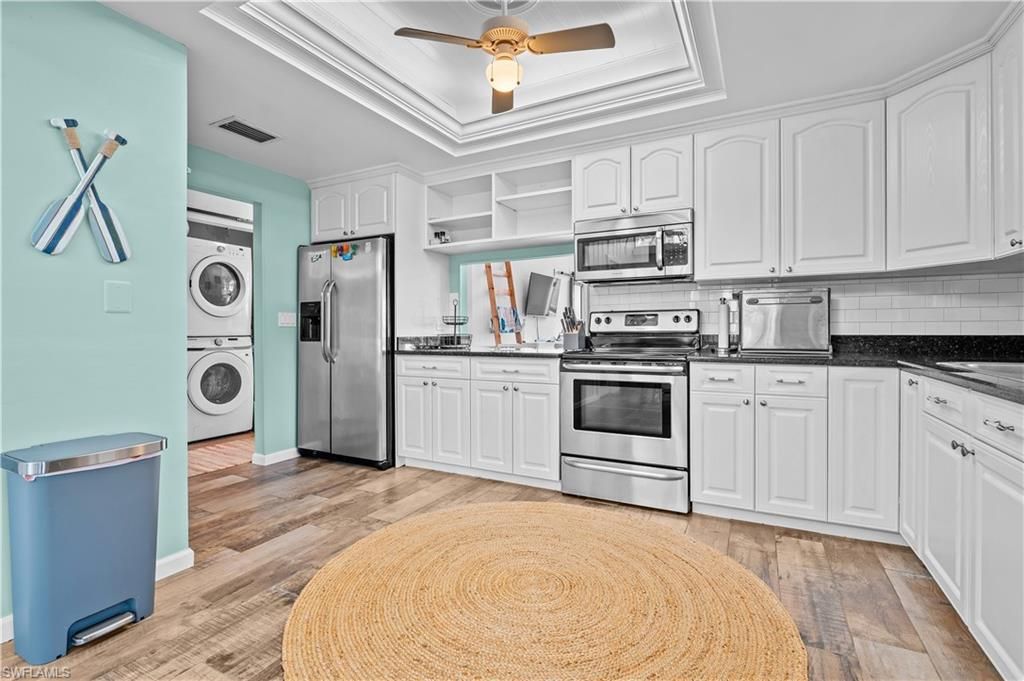 Interior, Kitchen, Stainless Steel Appliances, Washer, Wood Texture Flooring