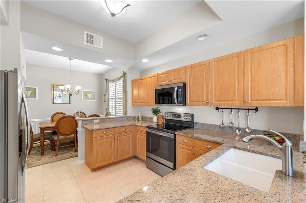 Chandelier, Dining room, Interior, Kitchen, Recessed Lighting