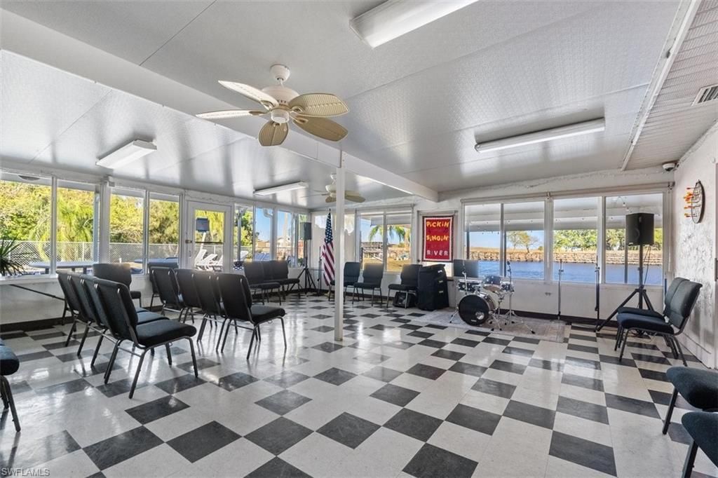 Fitness Equipment, Interior, Sun Room, Water