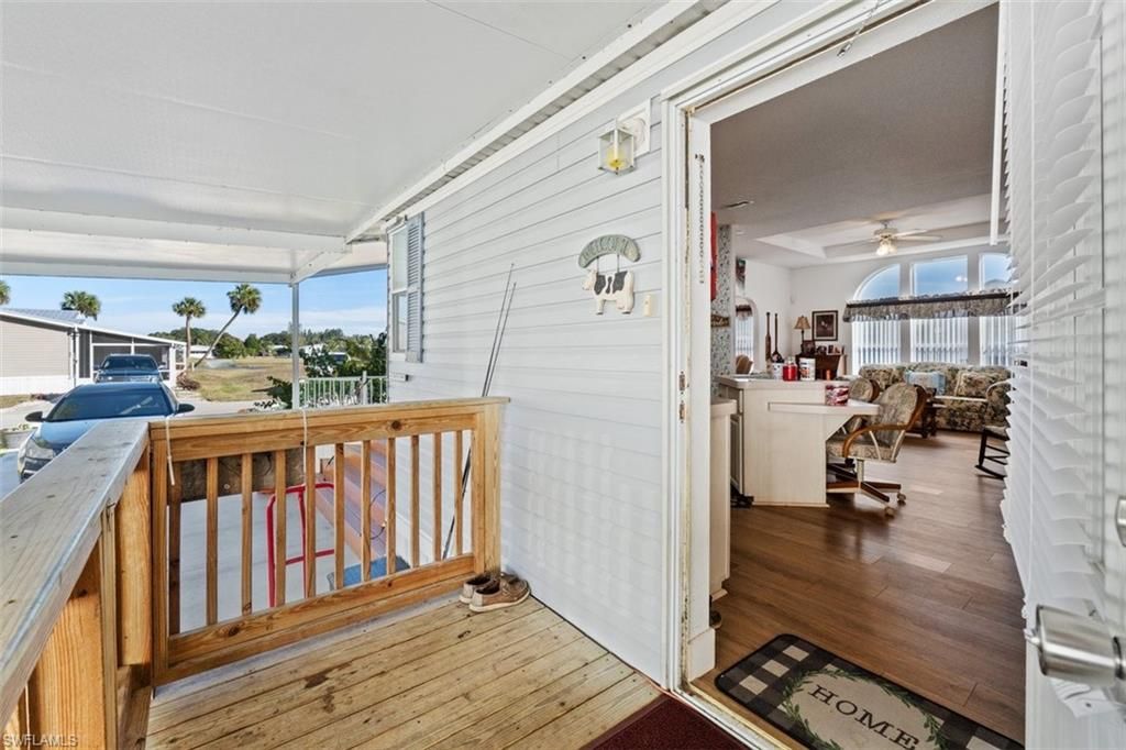 Exterior, Wood Texture Flooring