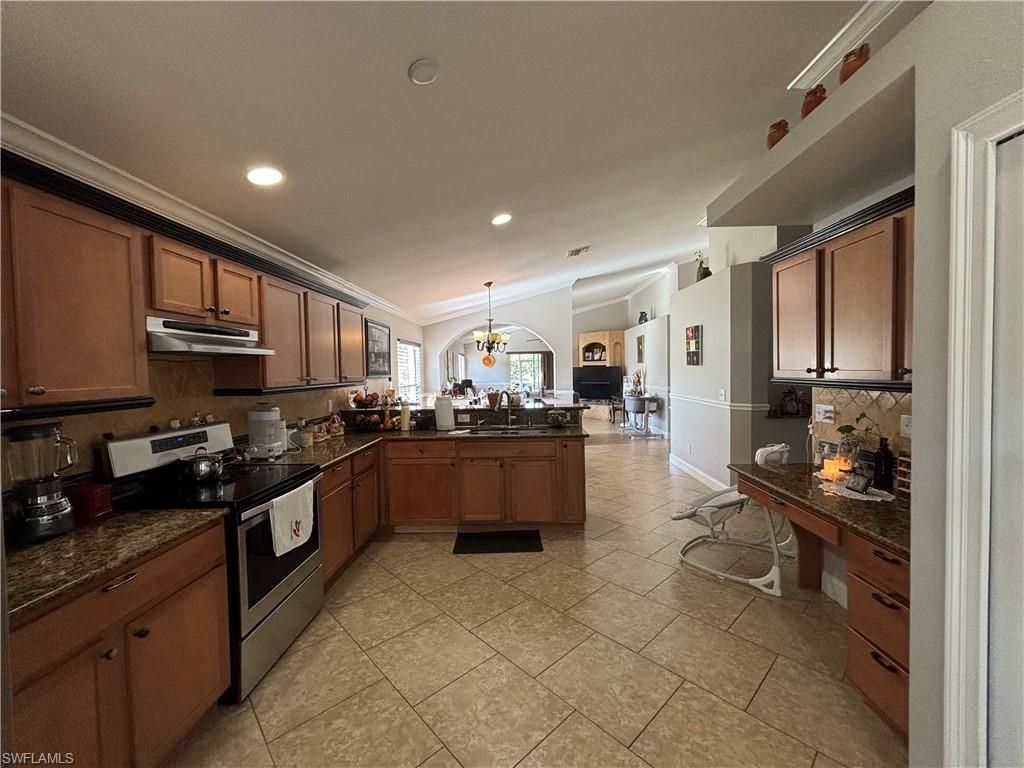 Chandelier, Dining room, Interior, Kitchen, Recessed Lighting