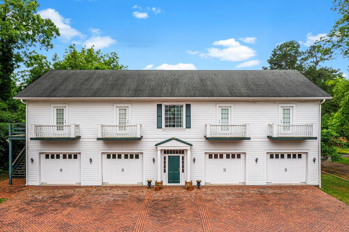 Attached, Exterior, Facade, Georgian
