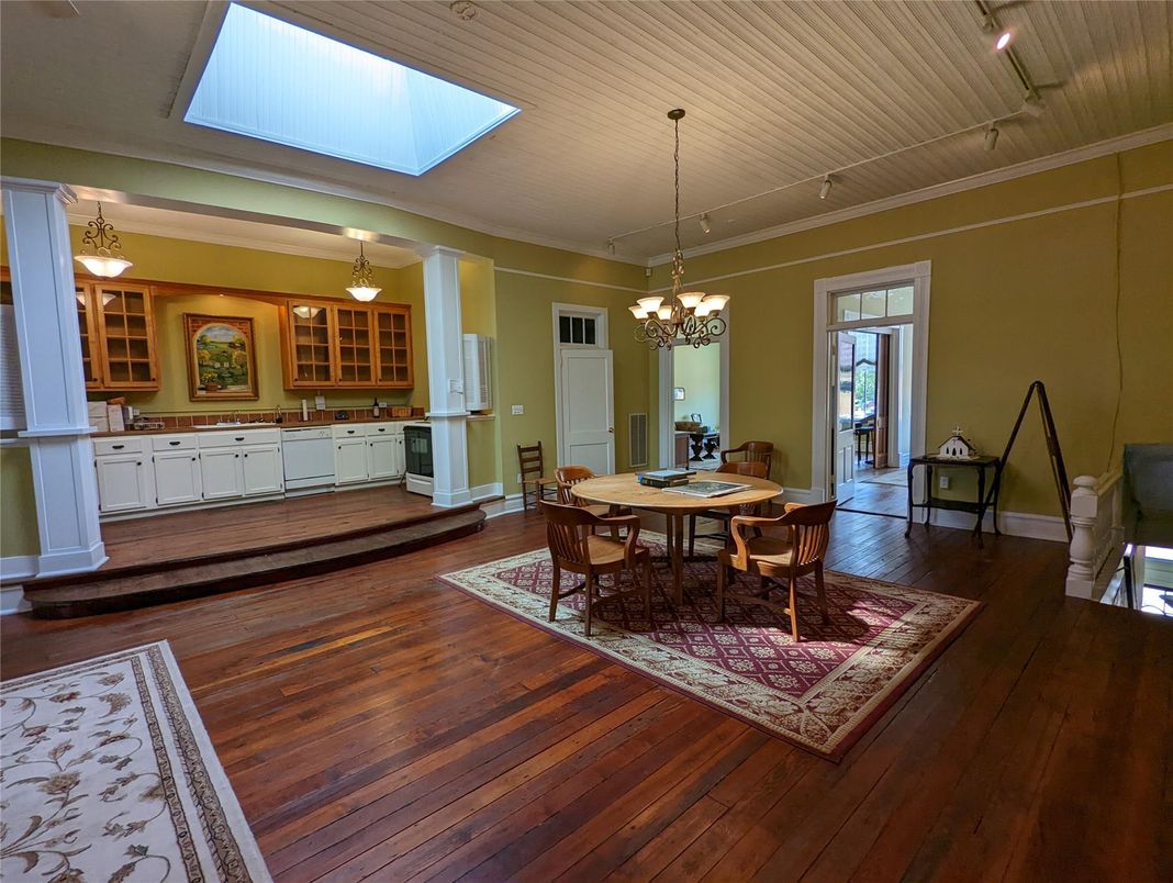 Chandelier, Dining room, Interior, Pendant Lights, Wood Texture Flooring