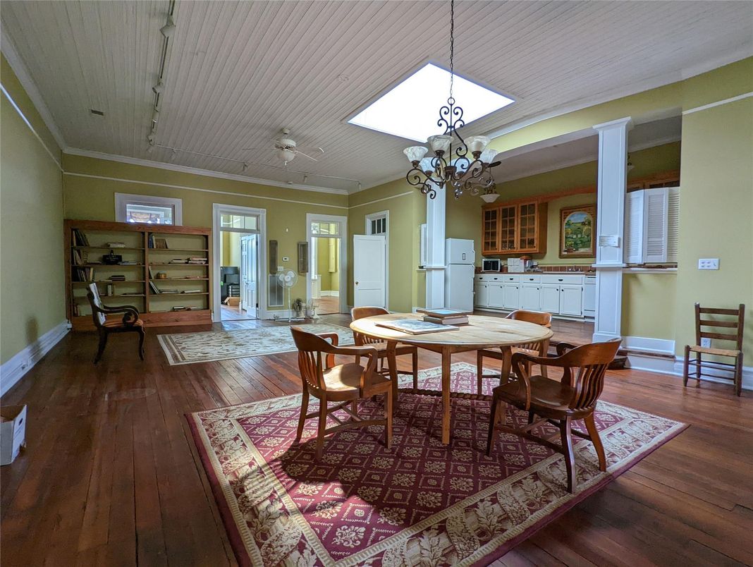 Chandelier, Dining room, Interior, Wood Texture Flooring