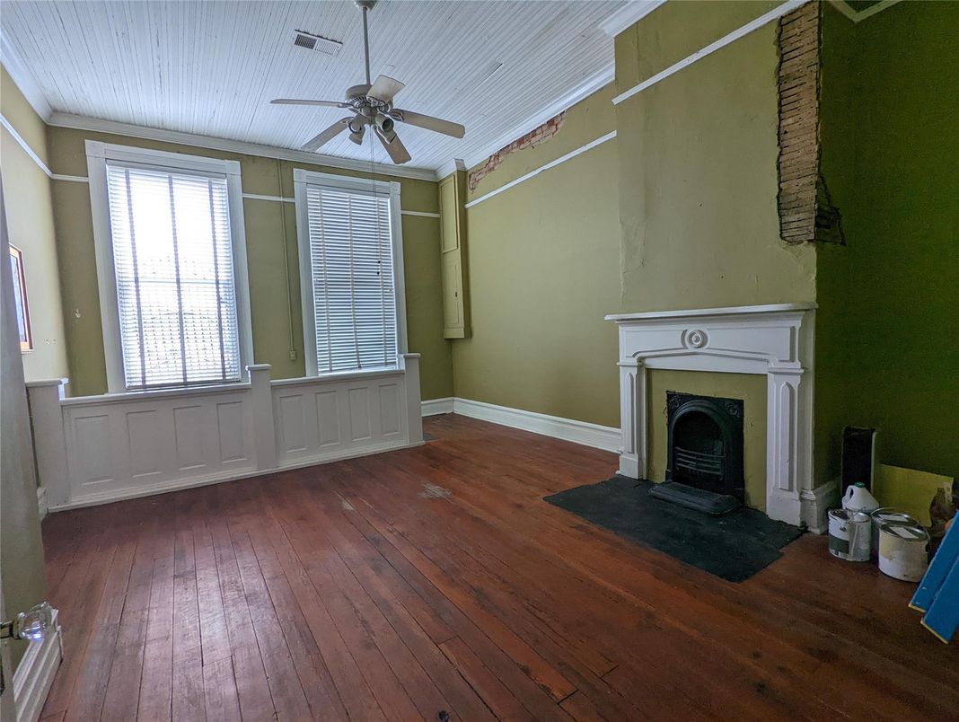 Empty room, Fireplace, Interior, Wood Texture Flooring