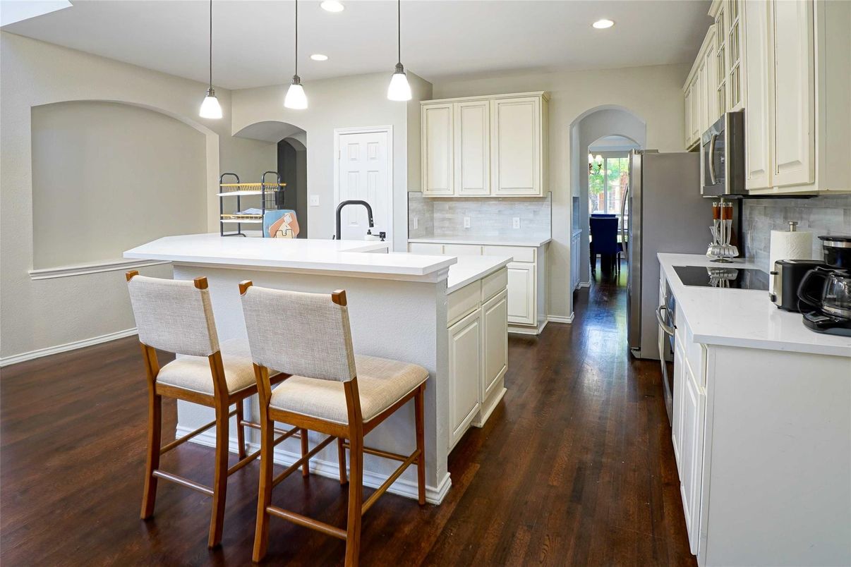 Interior, Kitchen, Pendant Lights, Recessed Lighting, Wood Texture Flooring