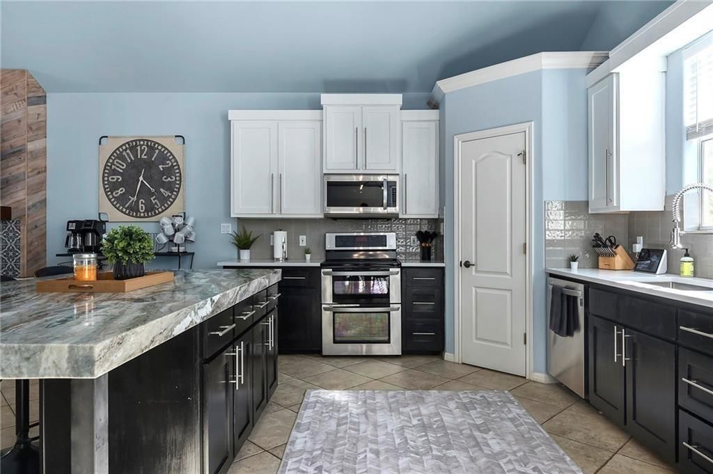 Interior, Kitchen, Stainless Steel Appliances