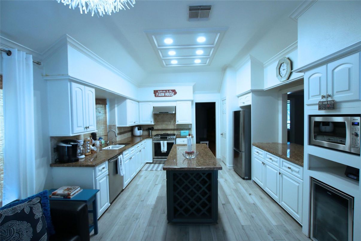 Interior, Kitchen, Stainless Steel Appliances, Wood Texture Flooring