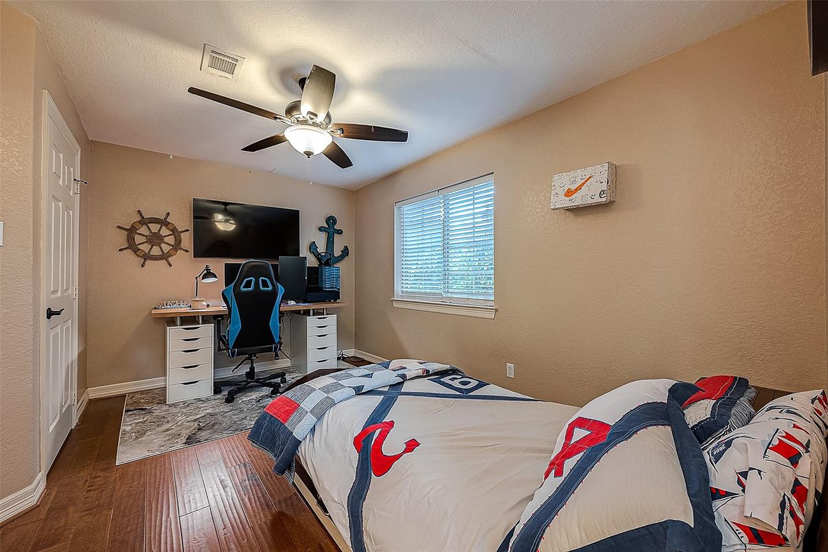 Bedroom, Home Office, Interior, Wood Texture Flooring