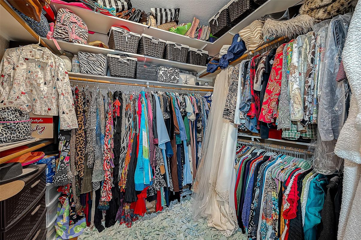 Interior, Walk-in Closets