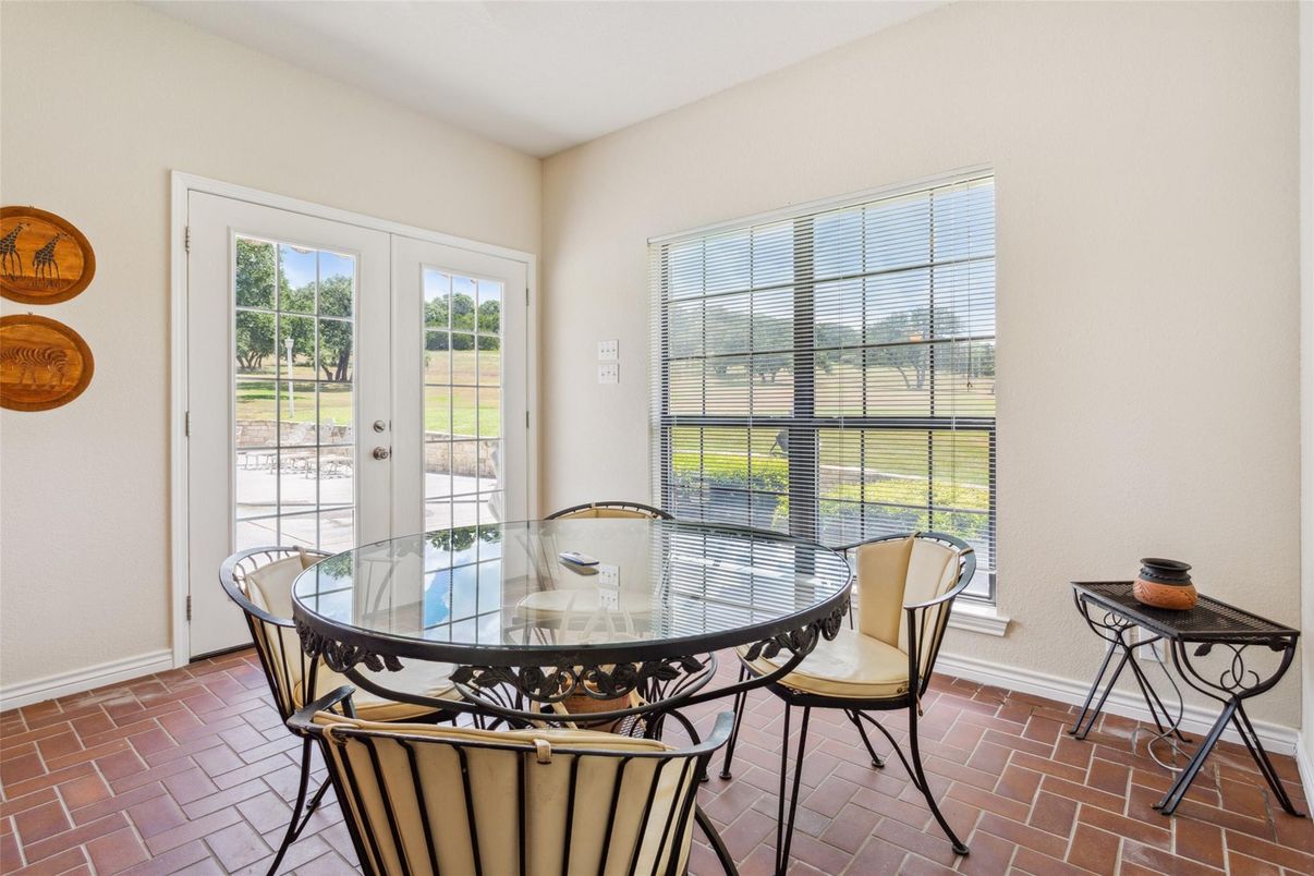 Dining room, Interior
