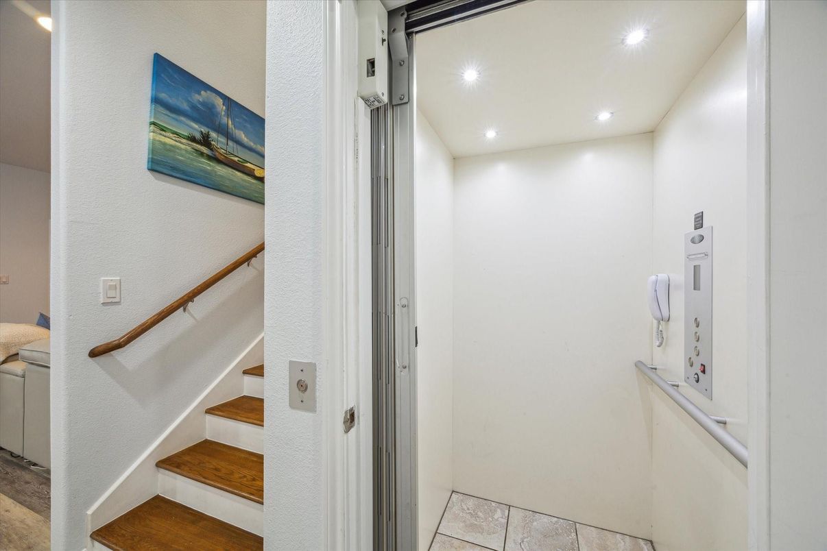 Elevator, Interior, Recessed Lighting