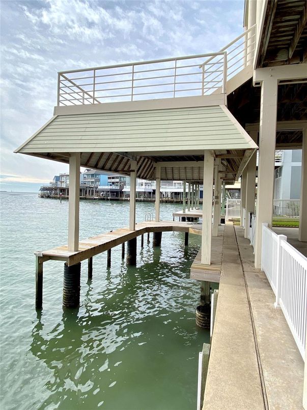 Exterior, Water