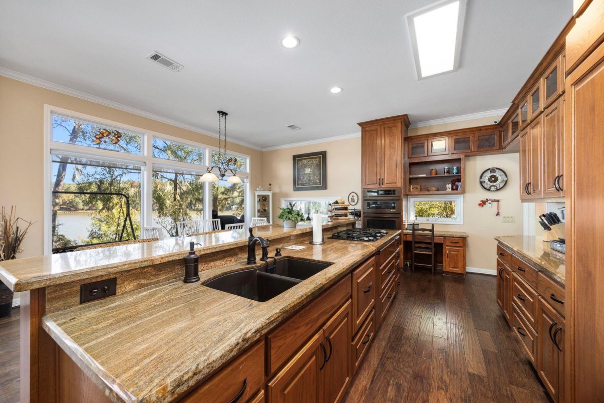 Interior, Kitchen, Pendant Lights, Recessed Lighting, Wood Texture Flooring