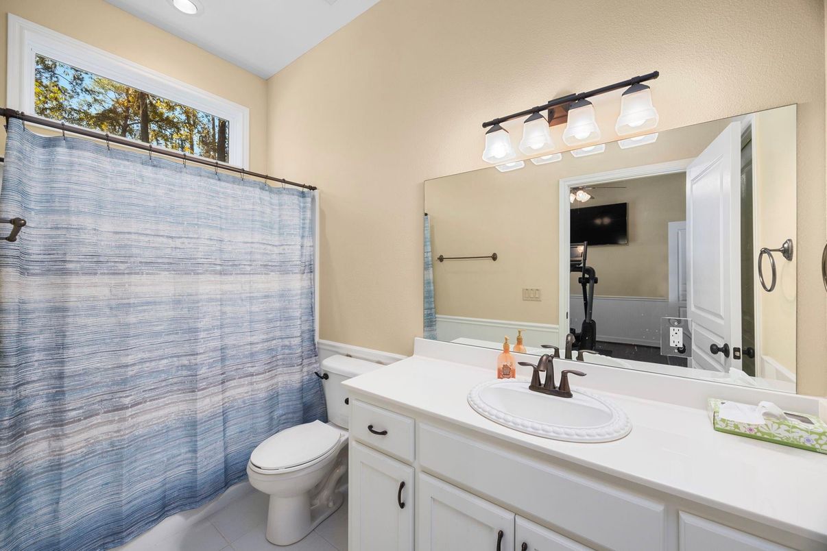 Bathroom, Interior, Recessed Lighting