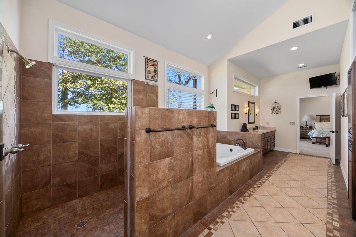 Bathroom, Bedroom, Glass Shower, Interior, Recessed Lighting