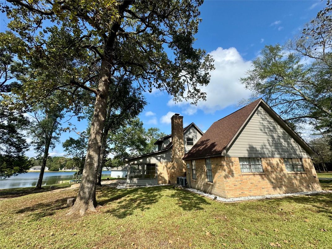 Backyard, Exterior, Water