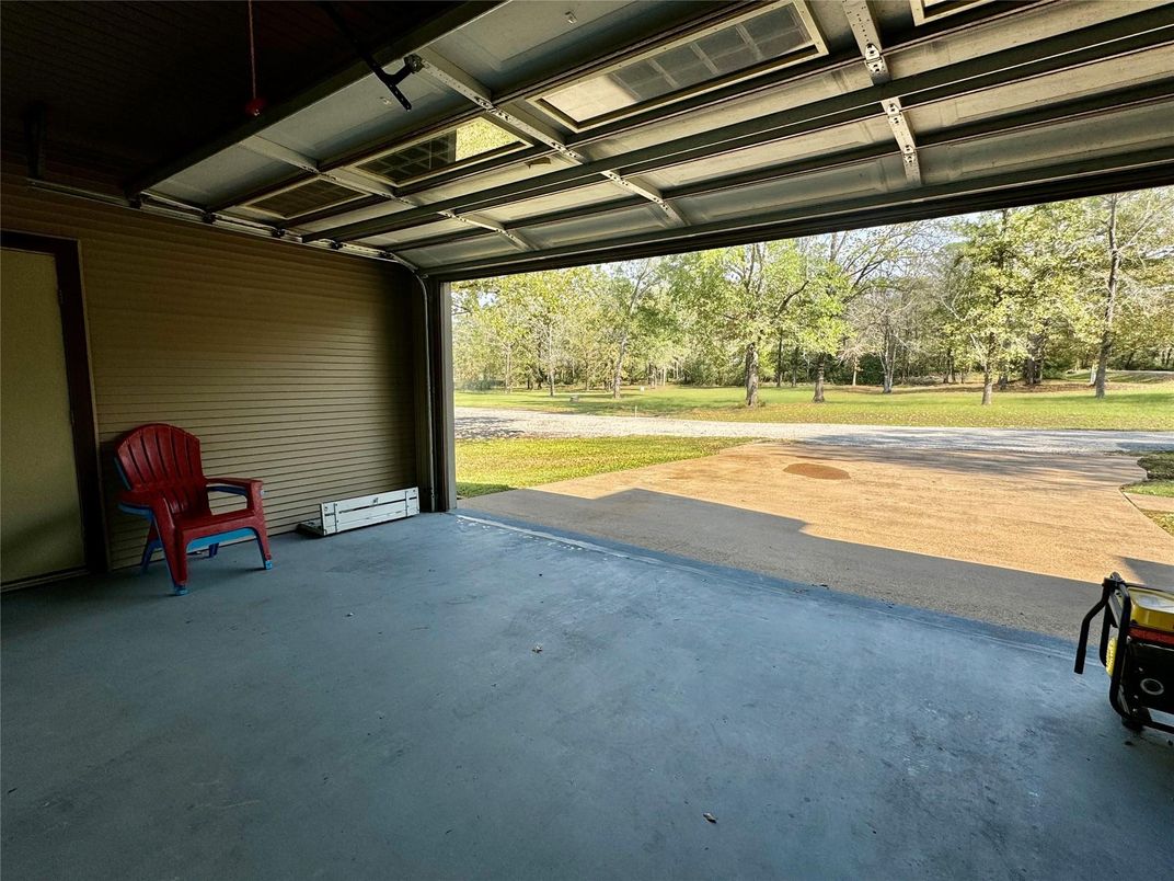 Garage, Interior