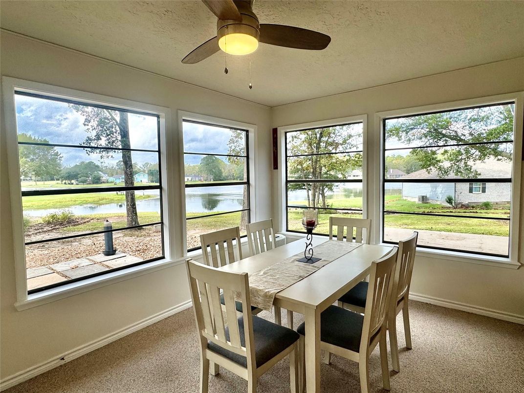 Dining room, Interior, Sun Room, Water