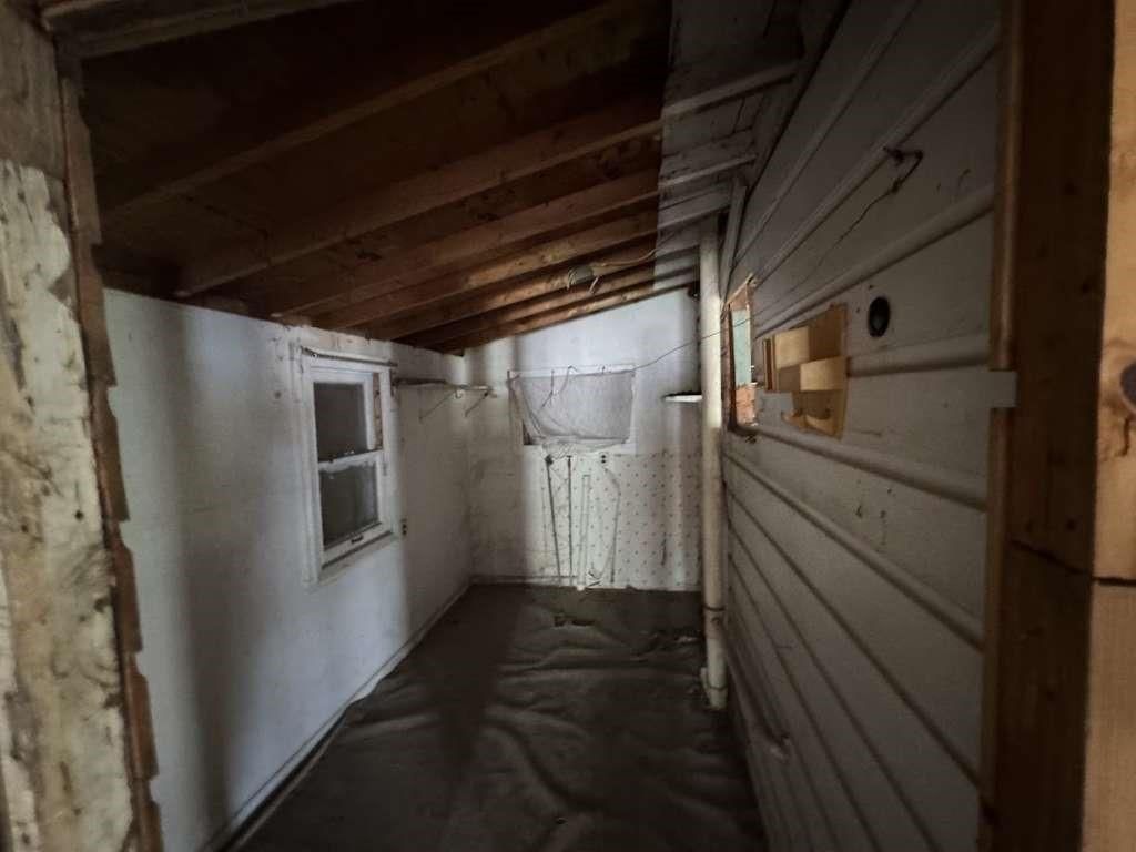 Interior, Wooden Beams