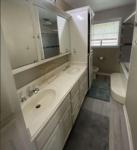 Bathroom, Dual Sink Vanities, Interior, Wood Texture Flooring