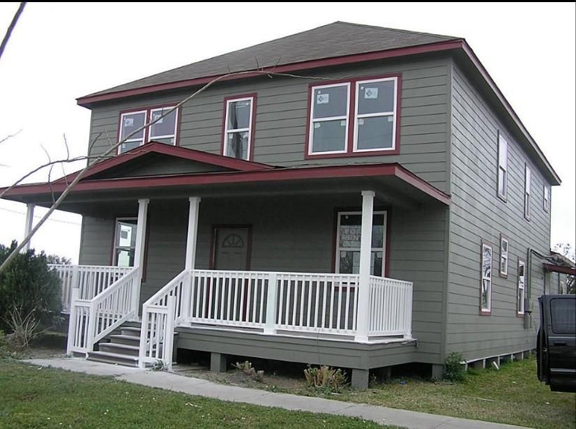 Exterior, Facade, Queen Anne Victorian