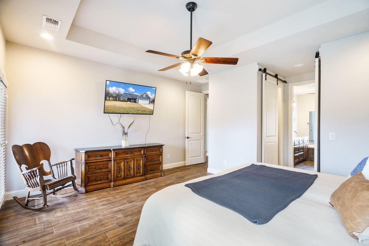 Bedroom, Interior, Recessed Lighting, Wood Texture Flooring