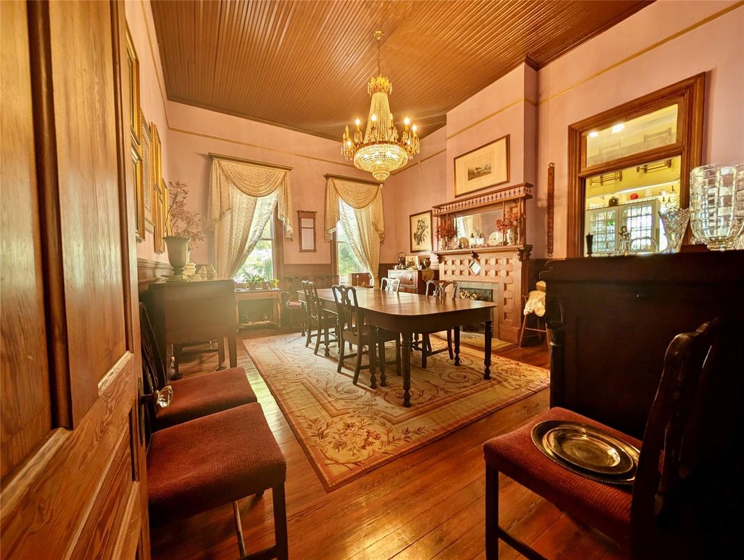 Chandelier, Dining room, Interior, Wood Texture Flooring