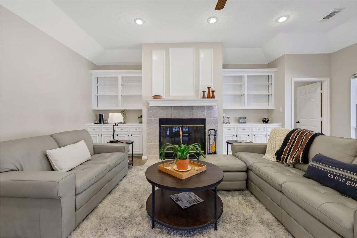 Fireplace, Interior, Living room, Recessed Lighting